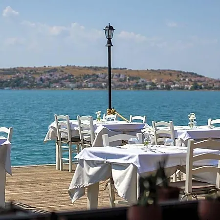 Pietra Hotell